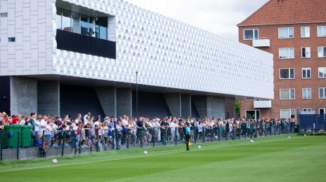 Tilskuere på Nummer 10
