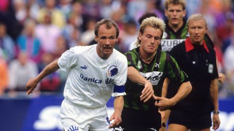 Pierre Larsen i duel med Brian Steen Nielsen