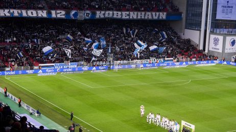 Spillerne præsenteres før kickoff i Parken