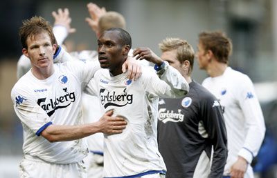 Dan Thomassen og Atiba Hutchinson