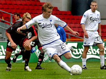 Mads Laudrup med en skarp dribling