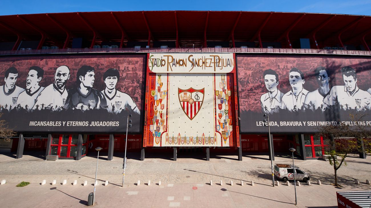 Estadio Ramón Sánchez Pizjuán Estadio Ramón Sánchez Pizjuán