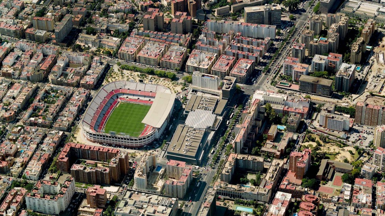 Luftfoto af Estadio Ramón Sánchez Pizjuán fra 2007 Luftfoto af Estadio Ramón Sánchez Pizjuán fra 2007