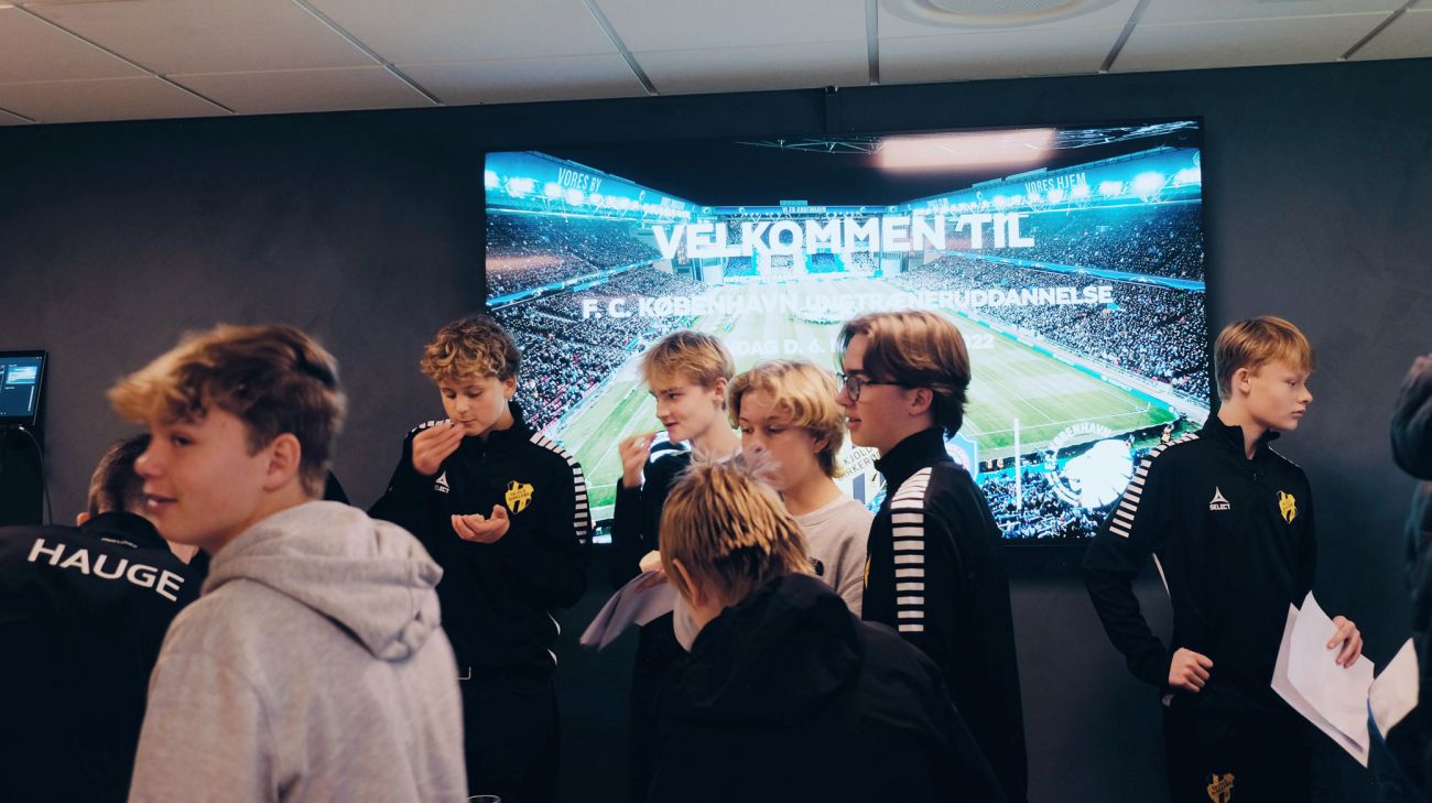 Ungtræner-uddannelse i F.C. Københavns Klubsamarbejde Ungtræner-uddannelse i F.C. Københavns Klubsamarbejde