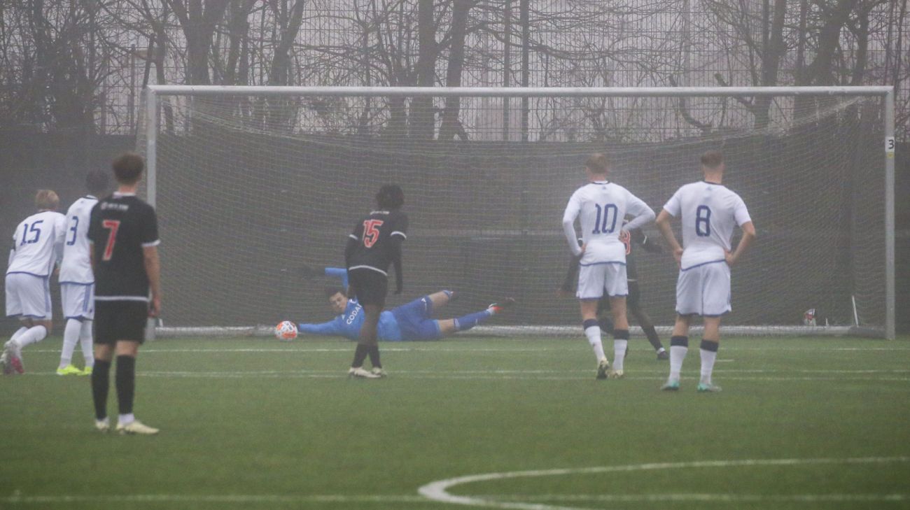Oscar Buur redder straffe Oscar Buur redder straffe