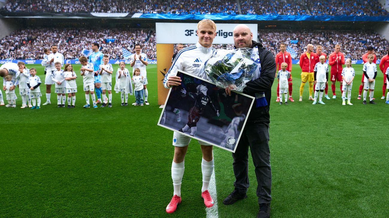 F.C. Københavns Fanklub kårede Victor Froholdt til Årets Spiller F.C. Københavns Fanklub kårede Victor Froholdt til Årets Spiller