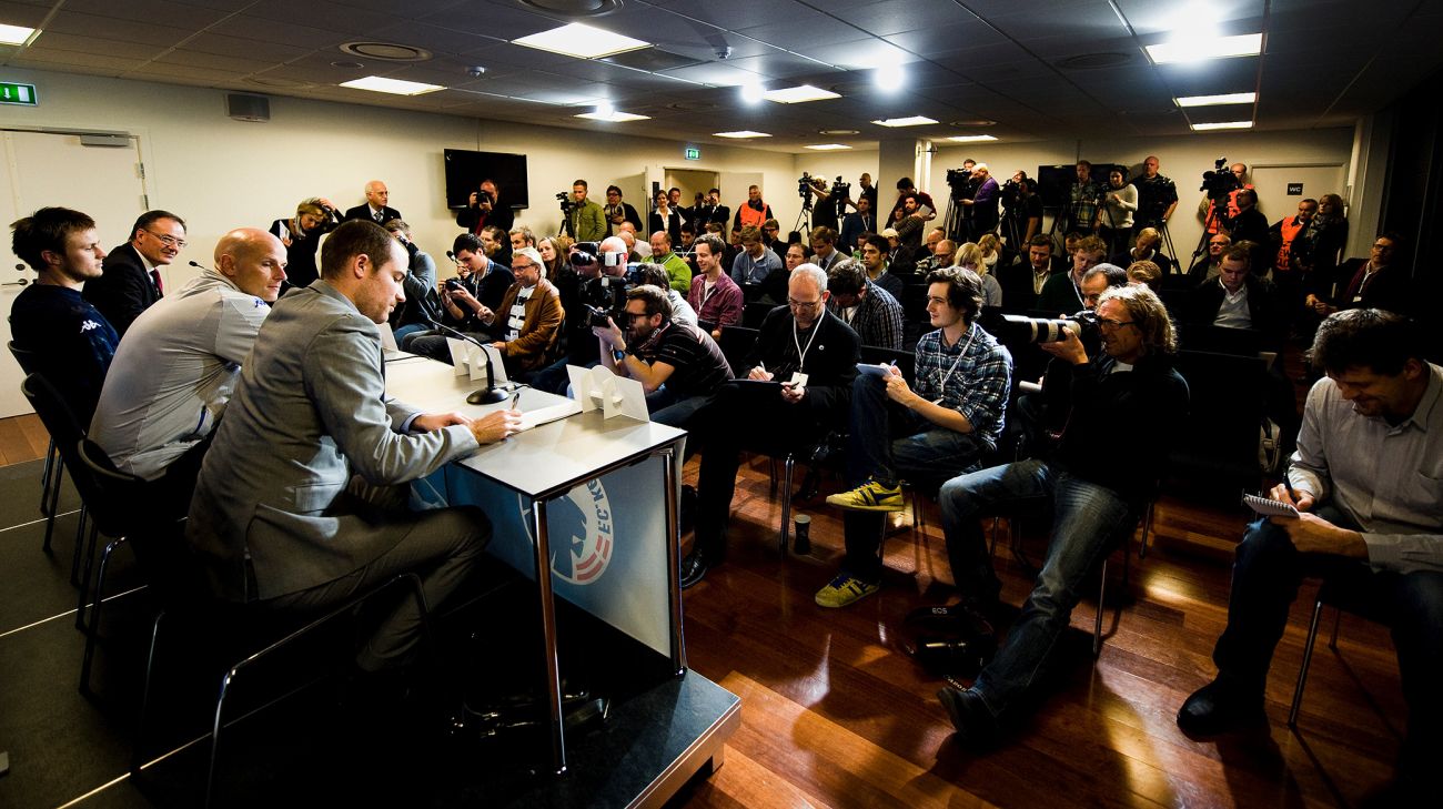 Pressekonference i Parken før FCK-Barcelona