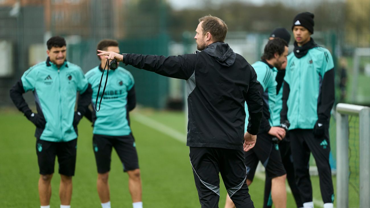 Bo Svensson på træningsbanen på Nummer 10