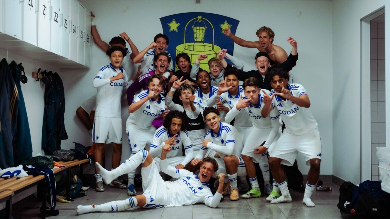 U17-drengene jubler efter semifinale-sejren i Brøndby