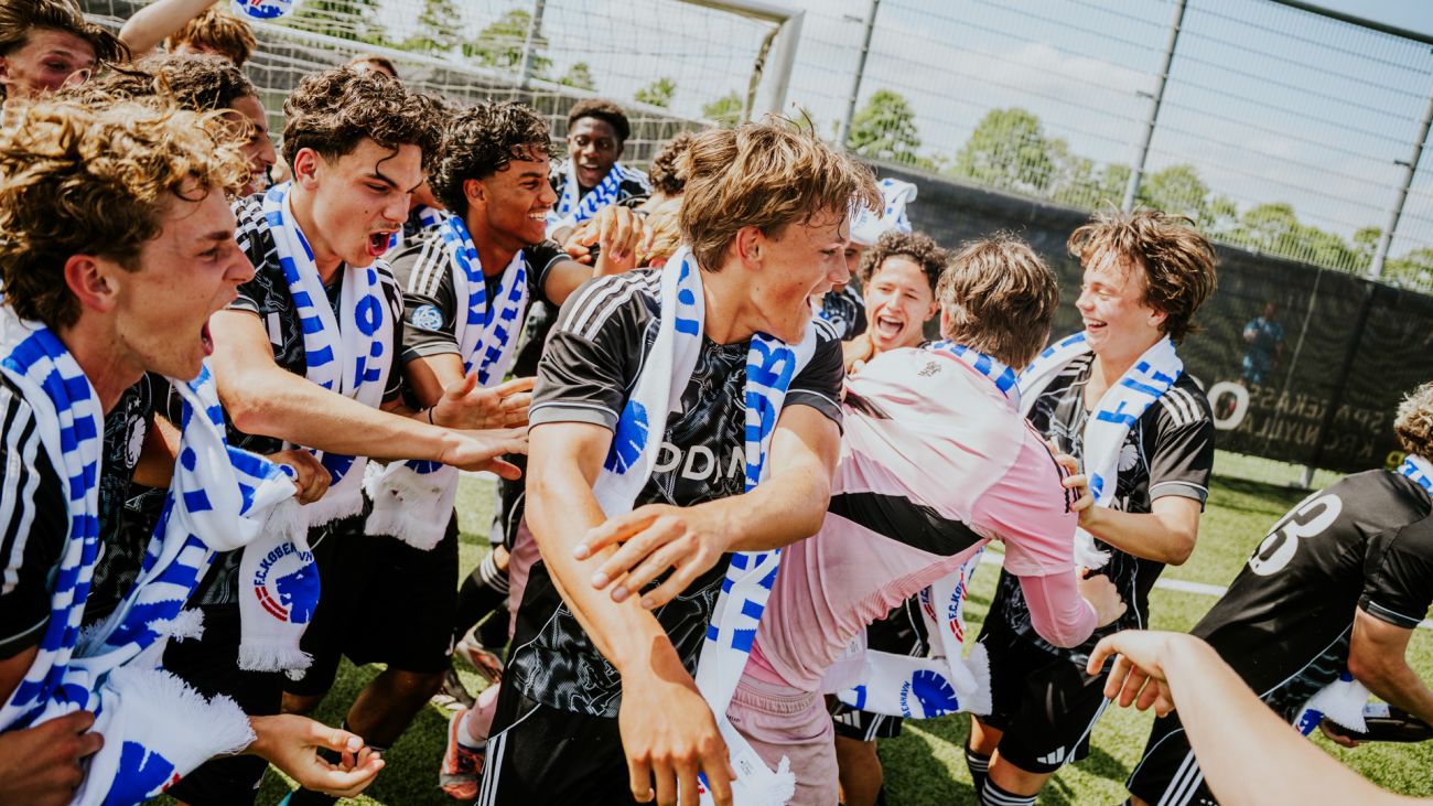 U17 jubler over mesterskabet