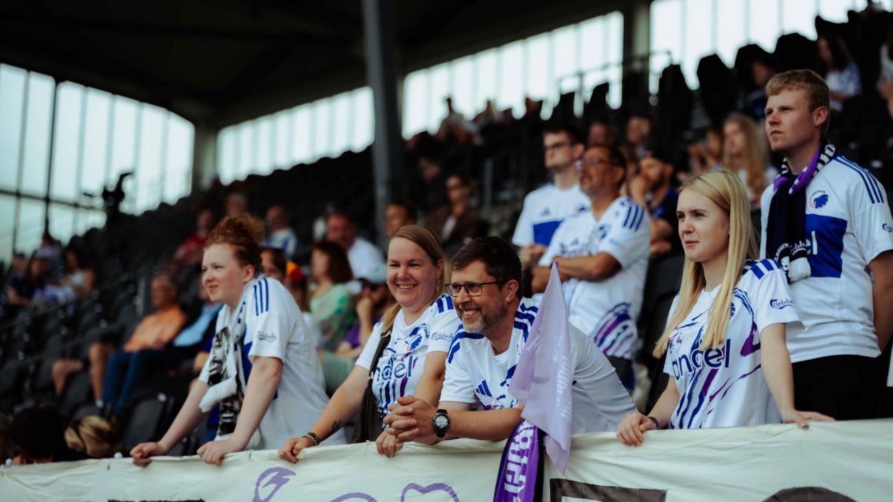 F.C. København-fans i Vanløse Idrætspark