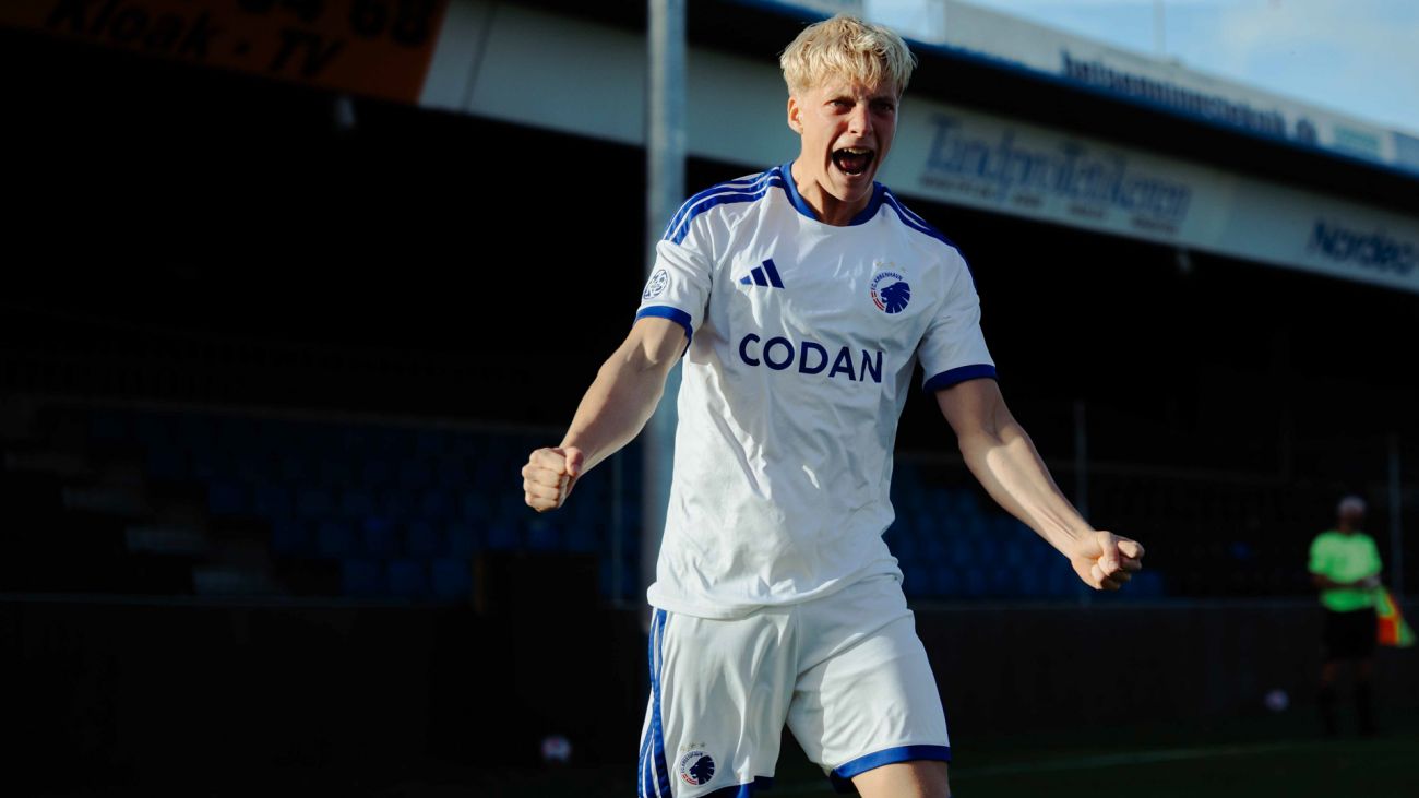 Teo Reeh jubler efter en scoring