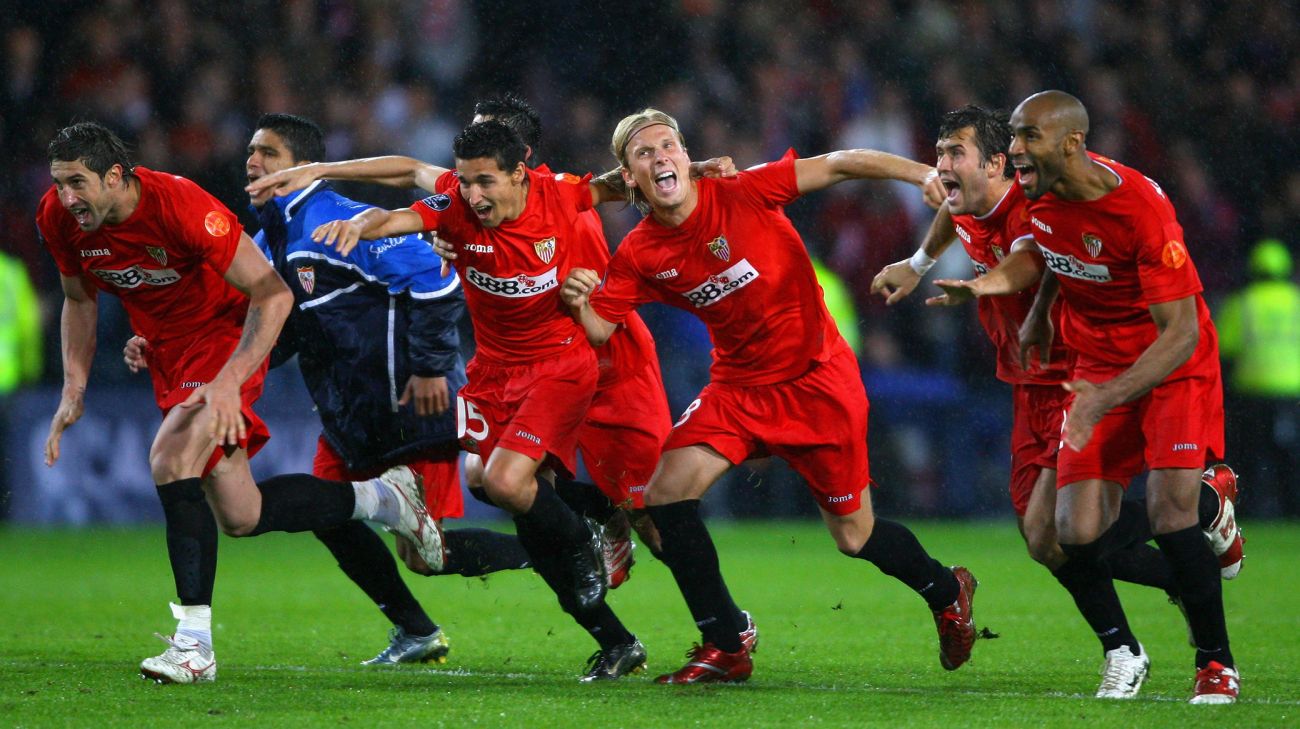 Sevilla jubler over UEFA Cup-titlen i 2006/07 Sevilla jubler over UEFA Cup-titlen i 2006/07