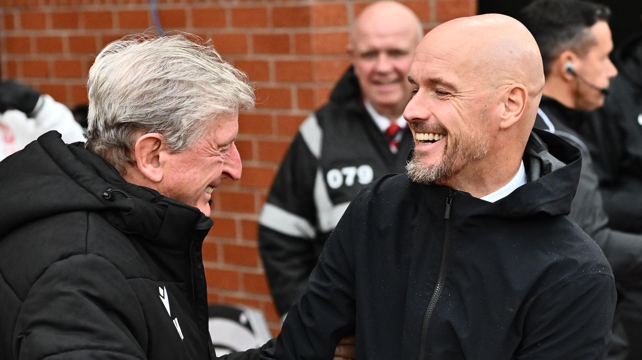 Erik Ten Hag hilsen på Crystal Palace-manager Roy Hodgson Erik Ten Hag hilsen på Crystal Palace-manager Roy Hodgson
