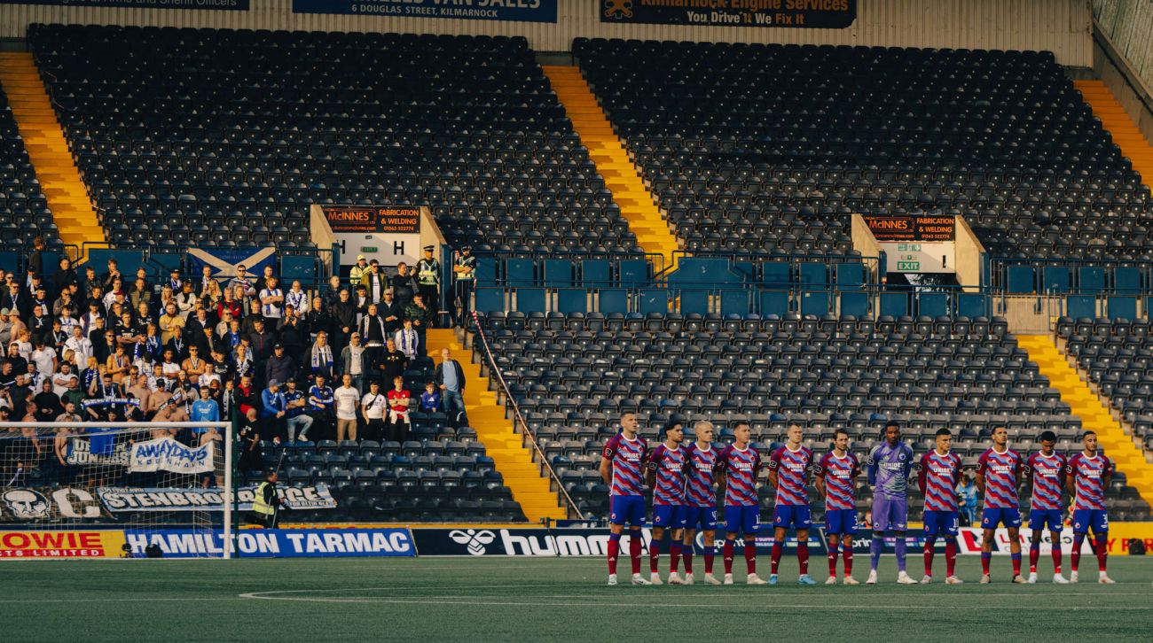 Moment of Silence til ære for nyligt afdøde Sven-Göran Eriksson Moment of Silence til ære for nyligt afdøde Sven-Göran Eriksson