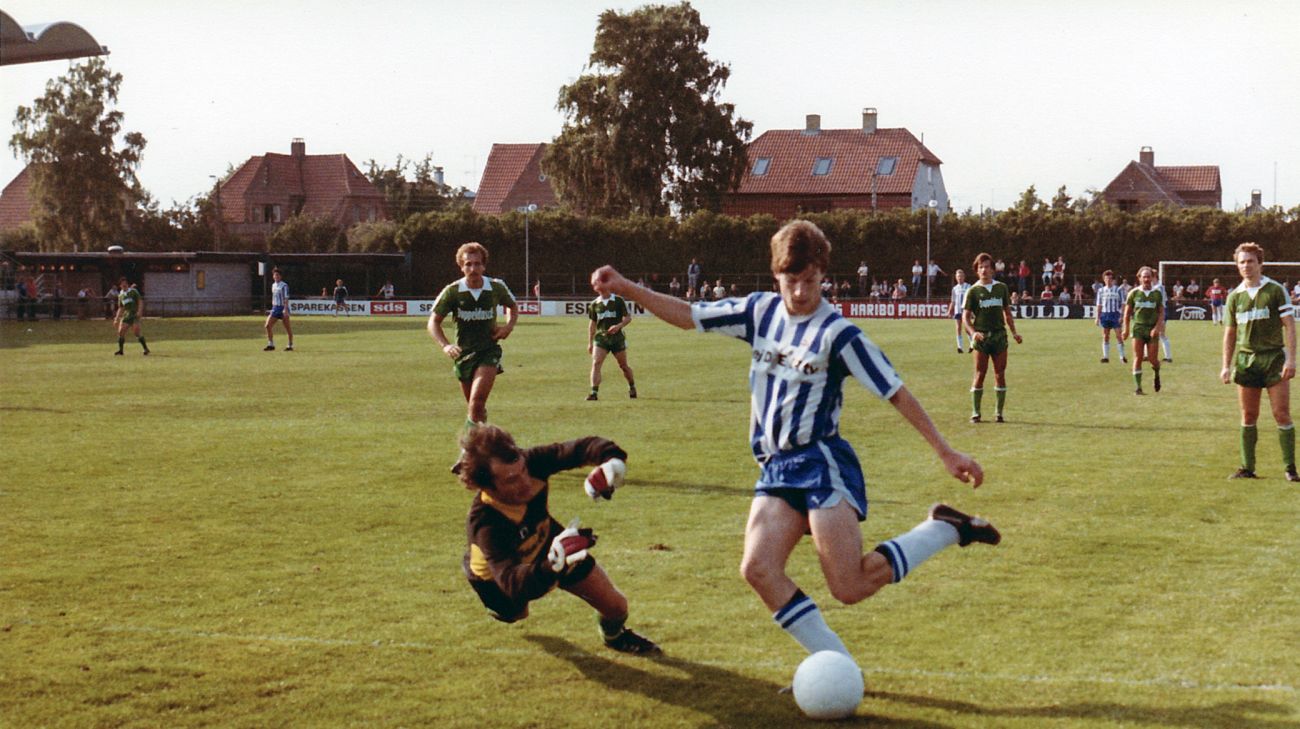 Michael Laudrup scorer for KB mod MSV Duisburg i juli 1981 Michael Laudrup scorer for KB mod MSV Duisburg i juli 1981