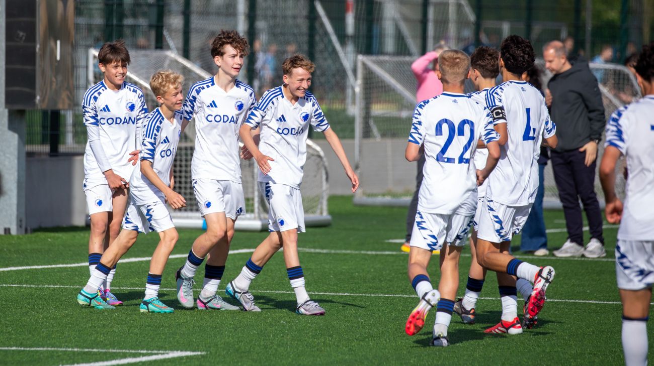 U14-jubel efter en scoring mod Brøndby IF. Arkivfoto: Torkil Fosdal, FCK Media U14-jubel efter en scoring mod Brøndby IF. Arkivfoto: Torkil Fosdal, FCK Media