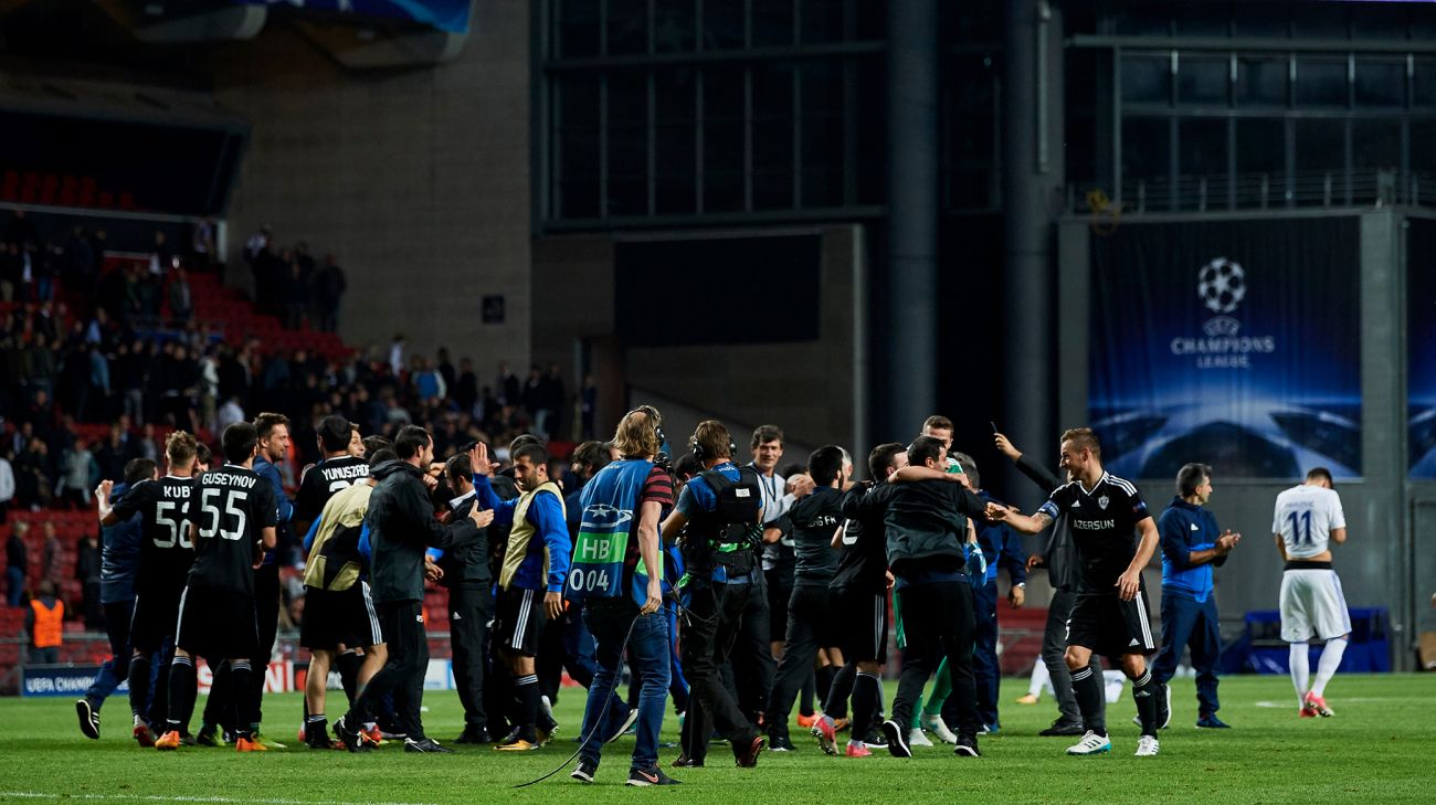 Qarabag jubler i Parken efter avancementet til Champions League-gruppespillet Qarabag jubler i Parken efter avancementet til Champions League-gruppespillet