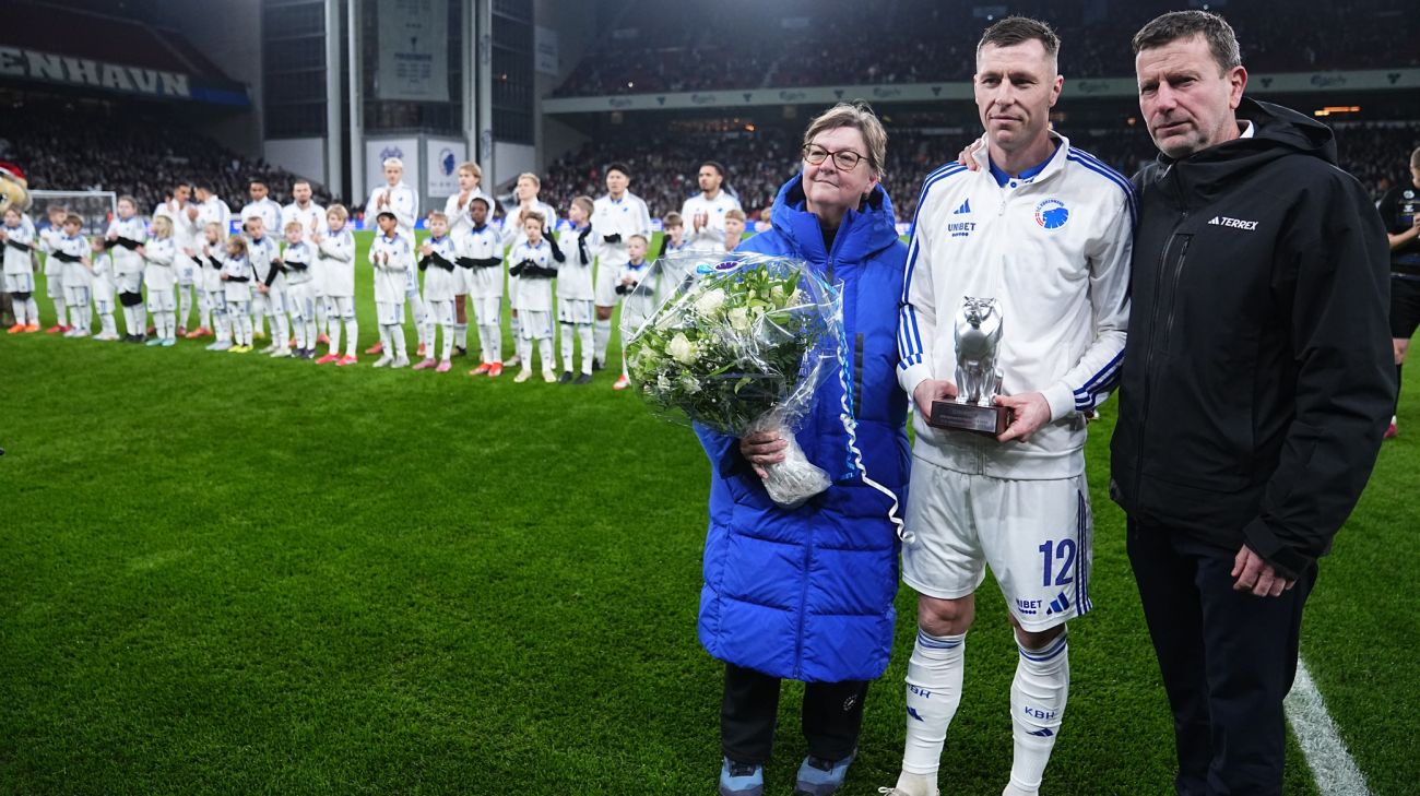 Blomster til Lukas Lerager fra Karina Danielsson og Sune Smith-Nielsen