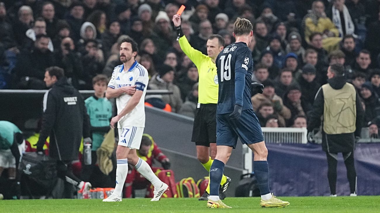 Rødt kort til Thomas Delaney