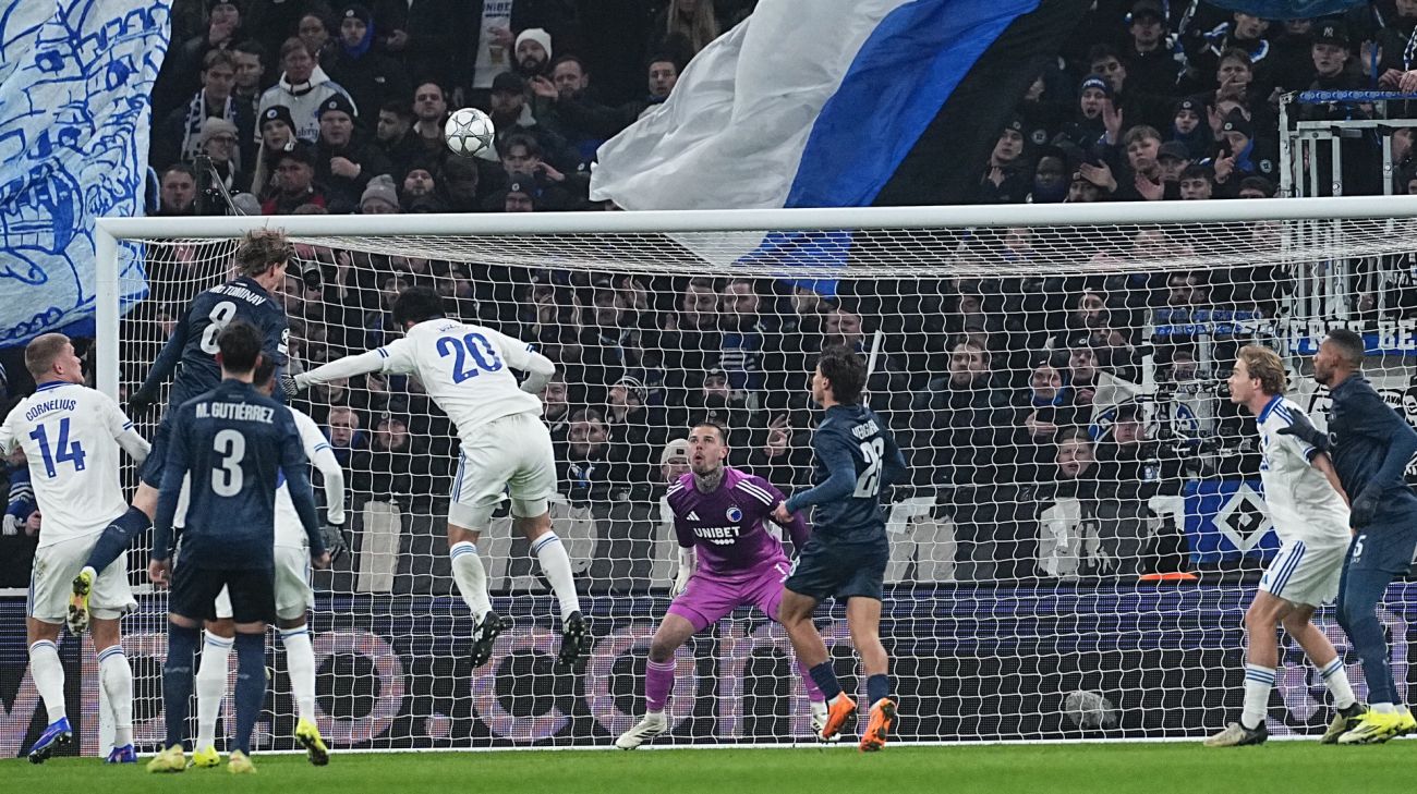 Scott McTominay scorer til 1-0