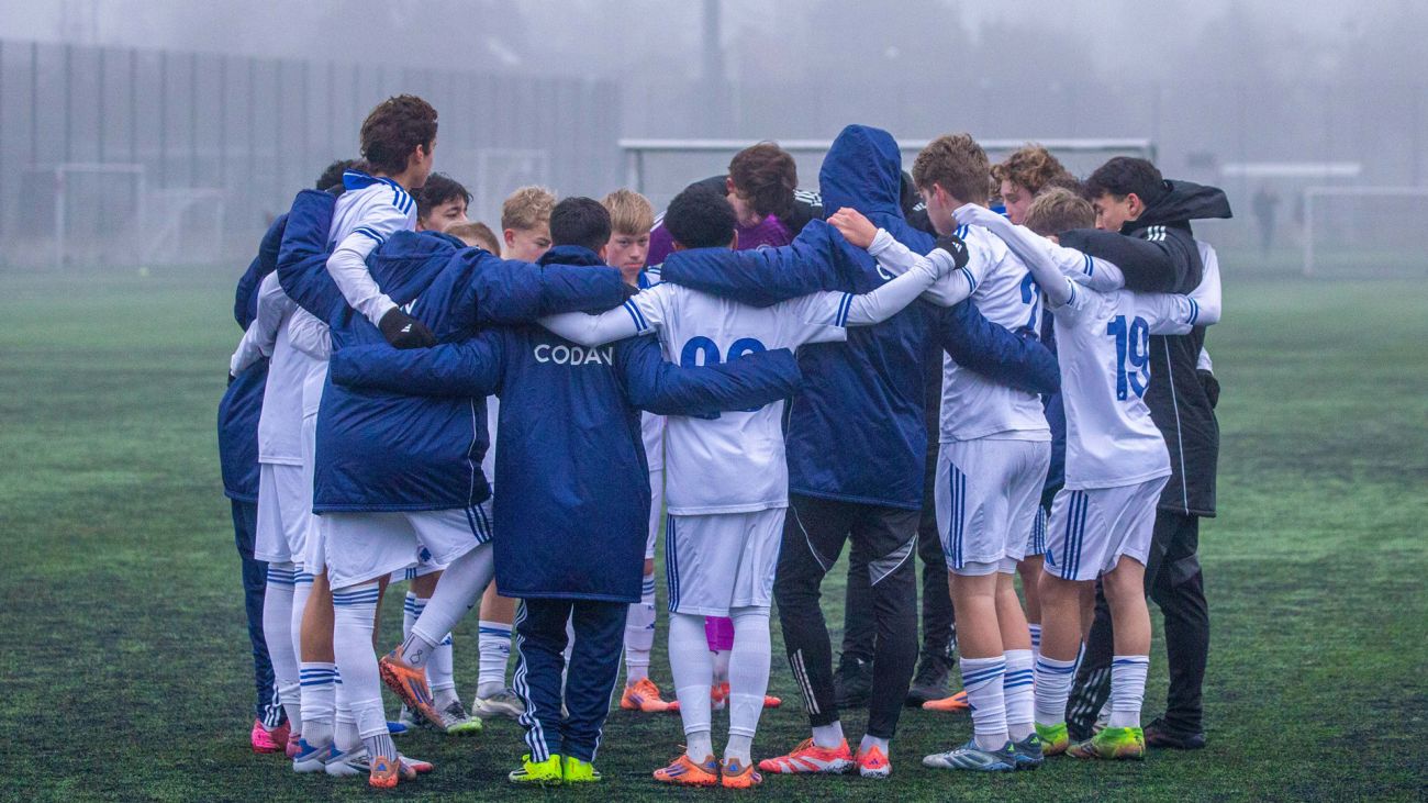 U15 samles før en træningskamp