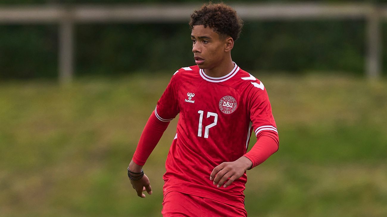 Vidal Moritzen i aktion for det danske U16-landshold