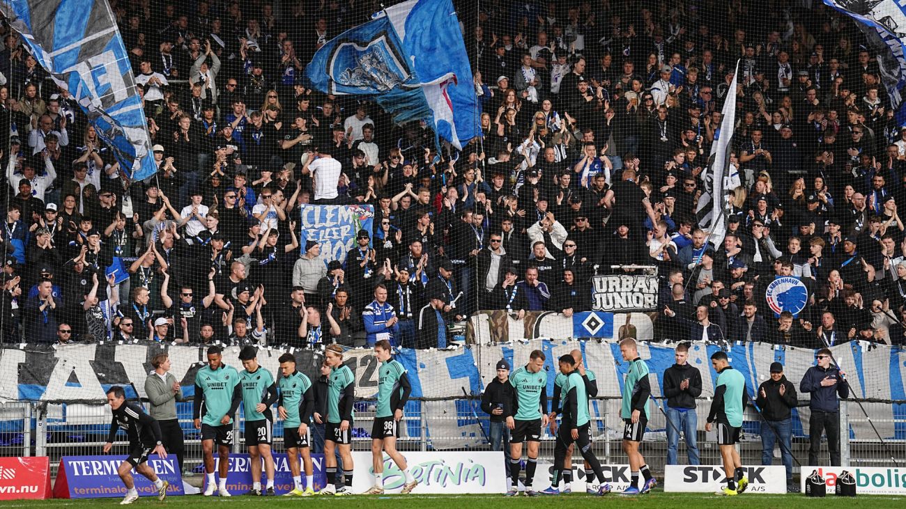 Opvarmning foran fansene