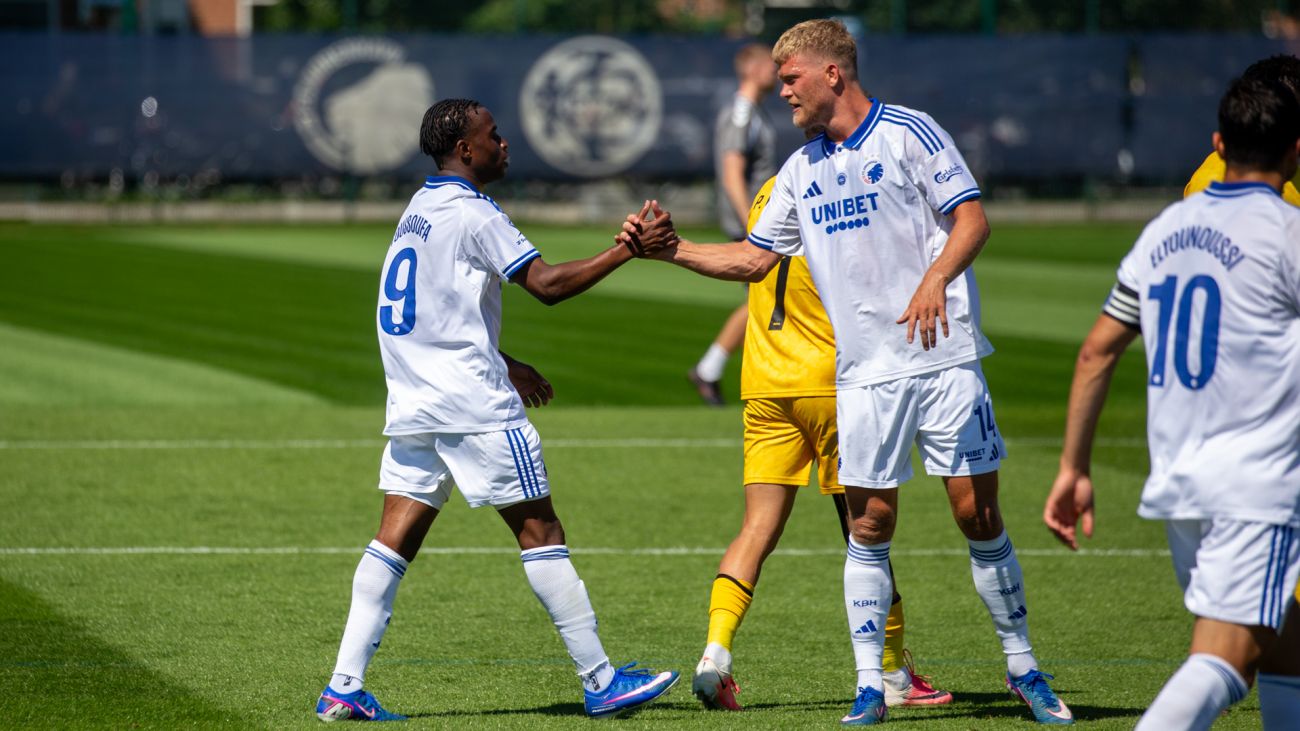 Youssoufa Moukoko og Andreas Cornelius