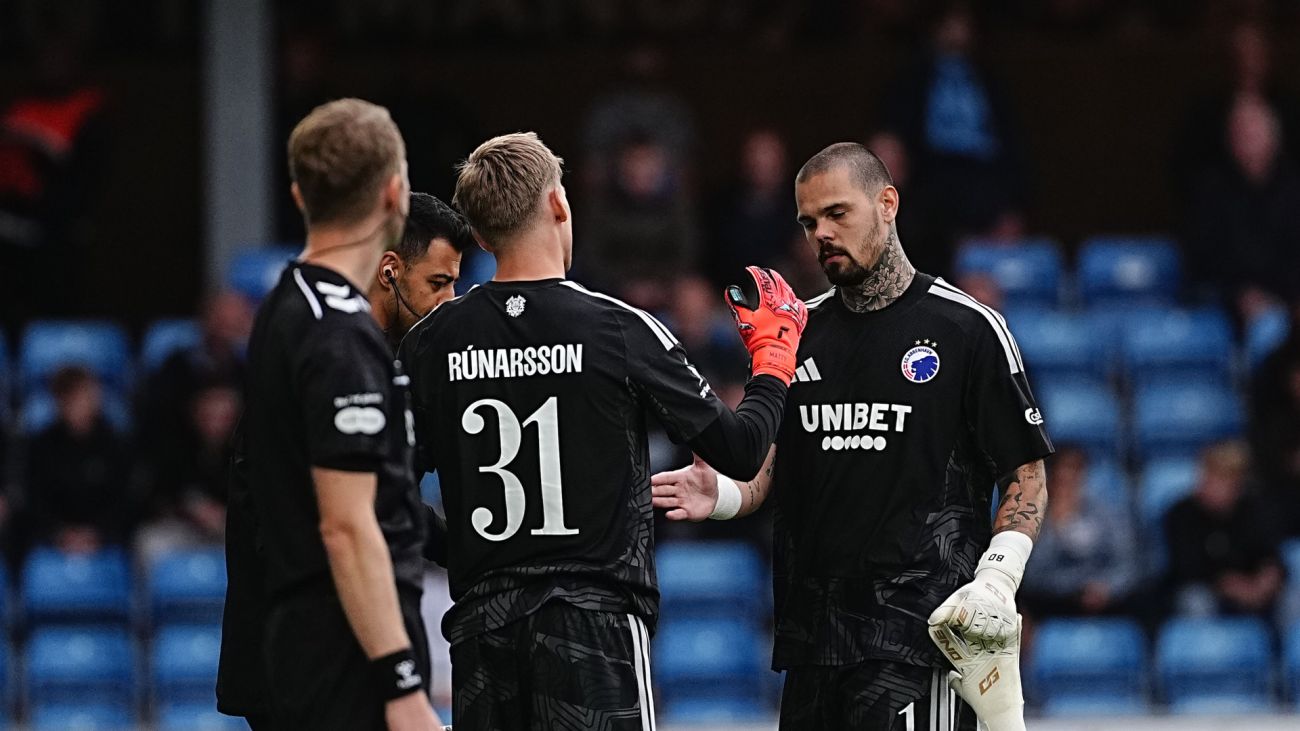Skadet Dominik Kotarski afløses af Alex Rúnarsson