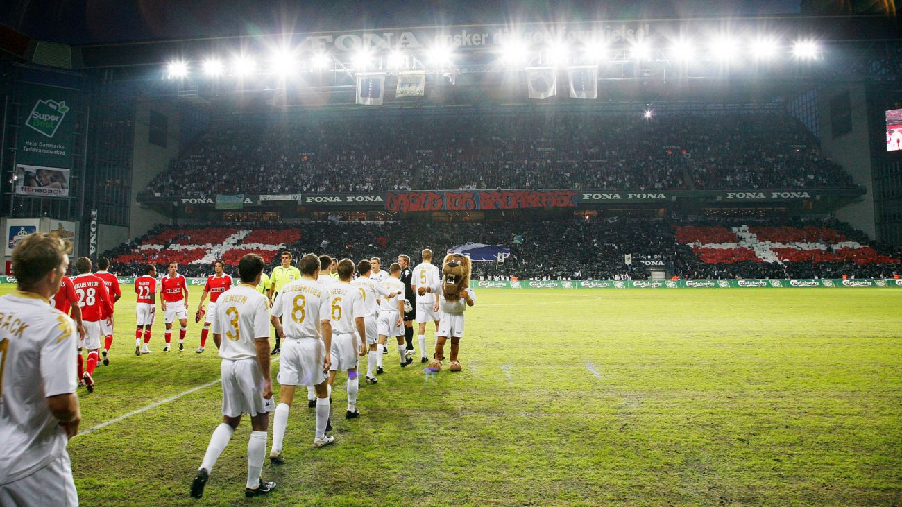 F.C. København og Benfica går på banen i Parken